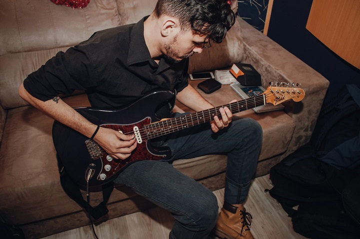 auri-everton-estudio-facebook