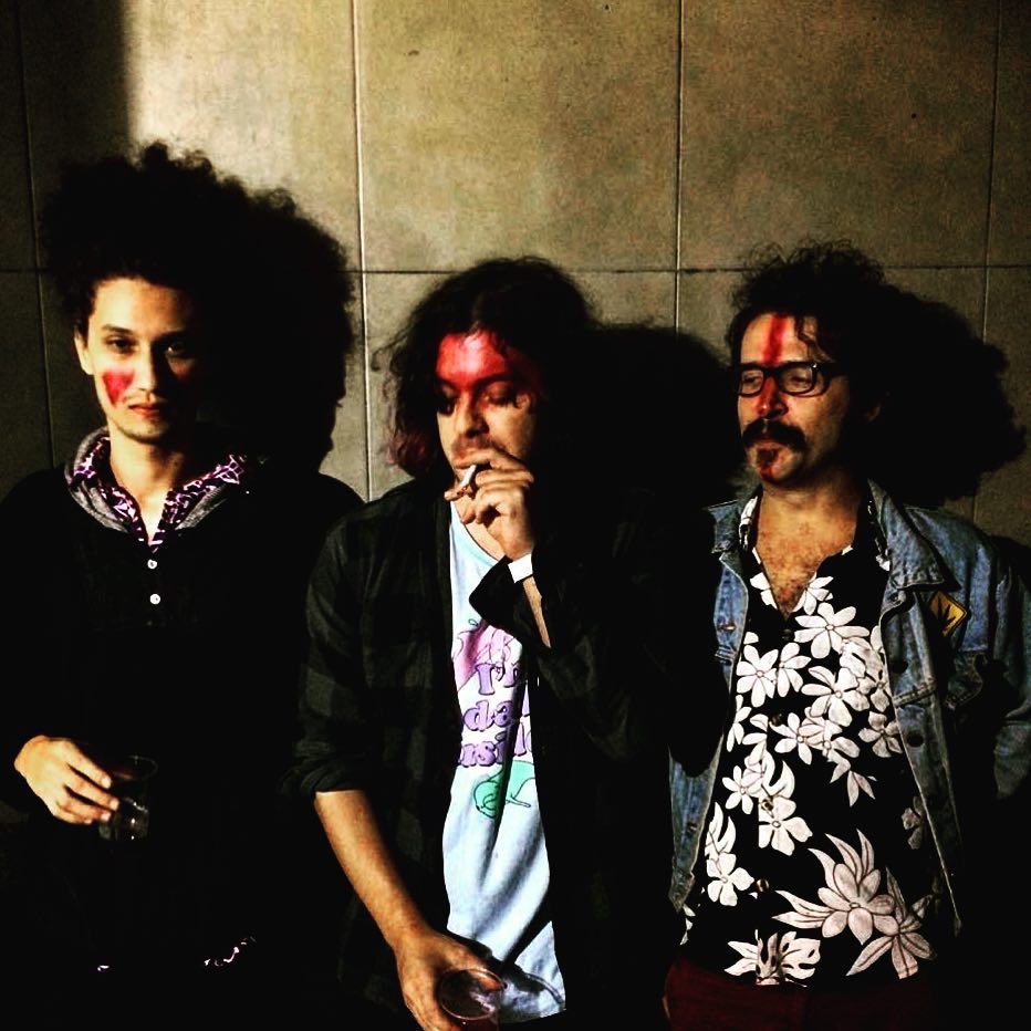 mudo-stone-pub-gil-mello-mudoobum-instagram