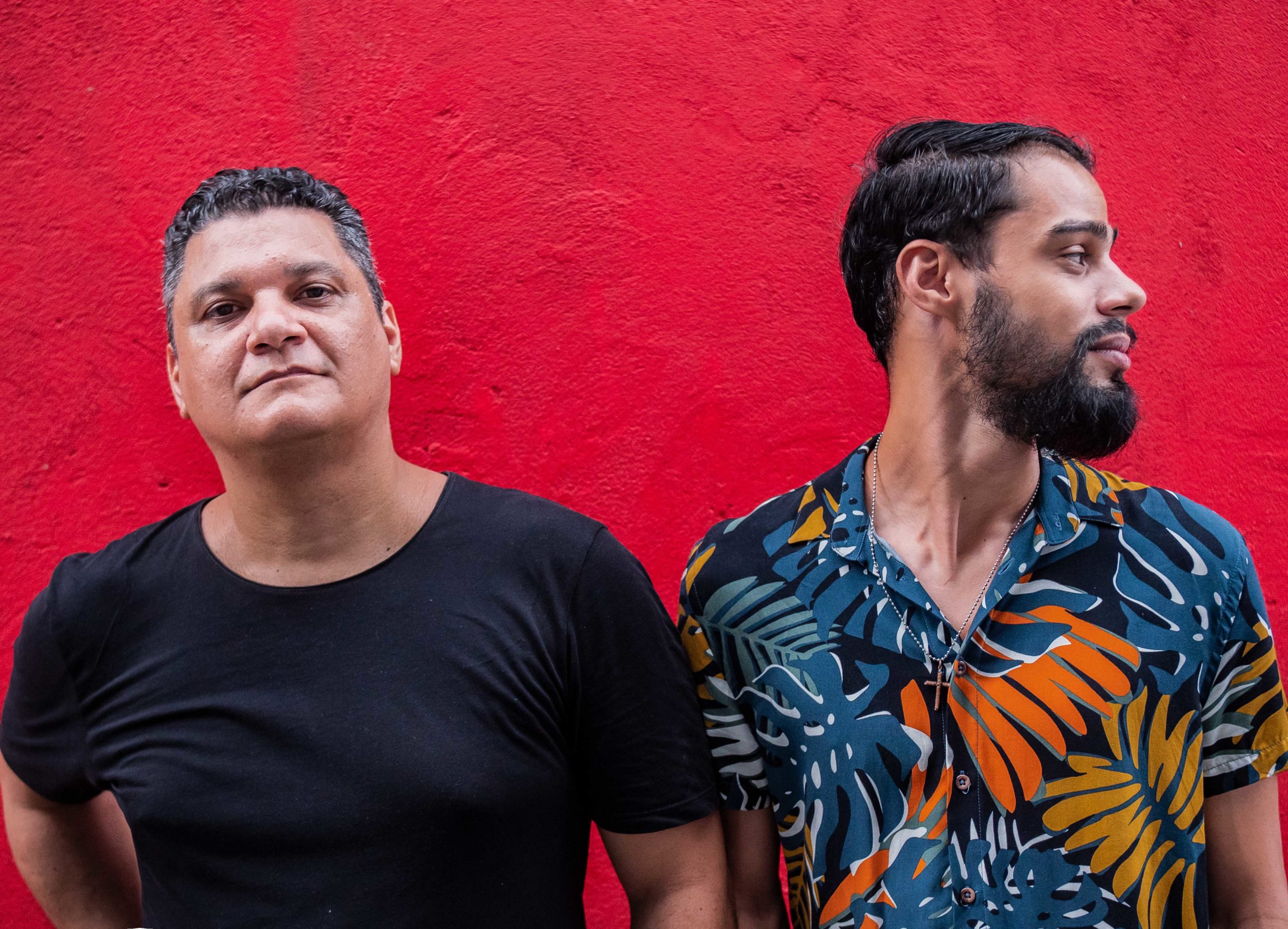 duo-severino-gabriel-hand1