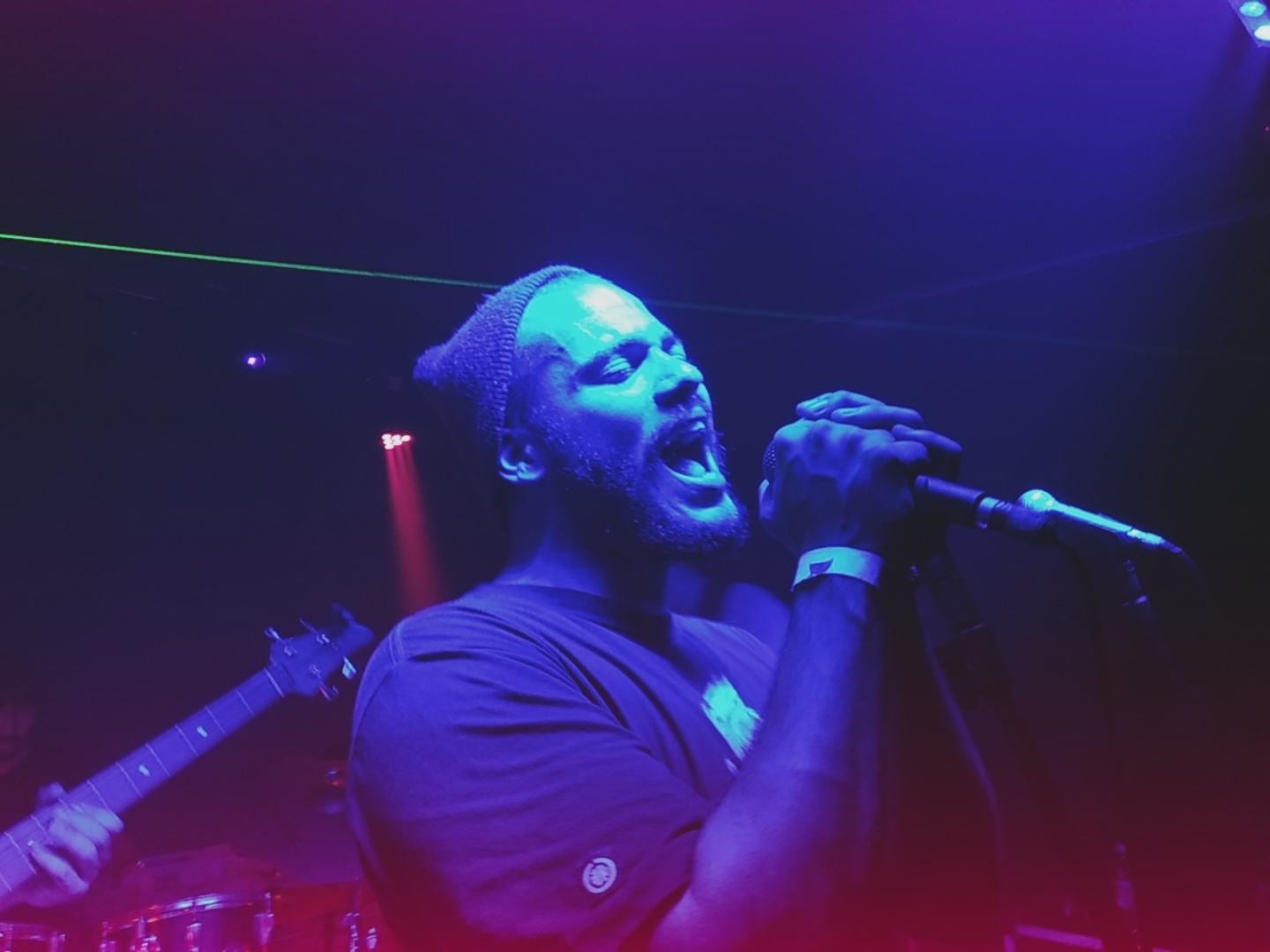 vinicius-hoffmam-ze-maholics-depoli-stone-pub